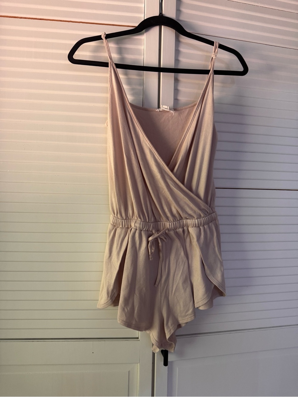 Forever 21 Women’s Cream Wrap-Front Pajama/ Lounge Romper